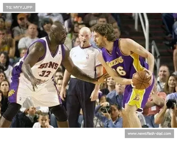 丹尼尔斯场均2.6次抢断高居第二 罗林斯紧随其后排名第三